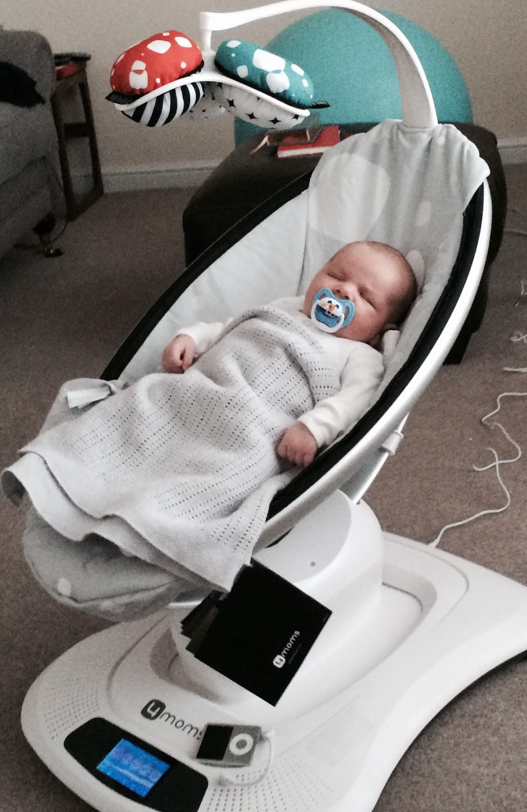 Arthurwears Dealing with colic and reflux in babies