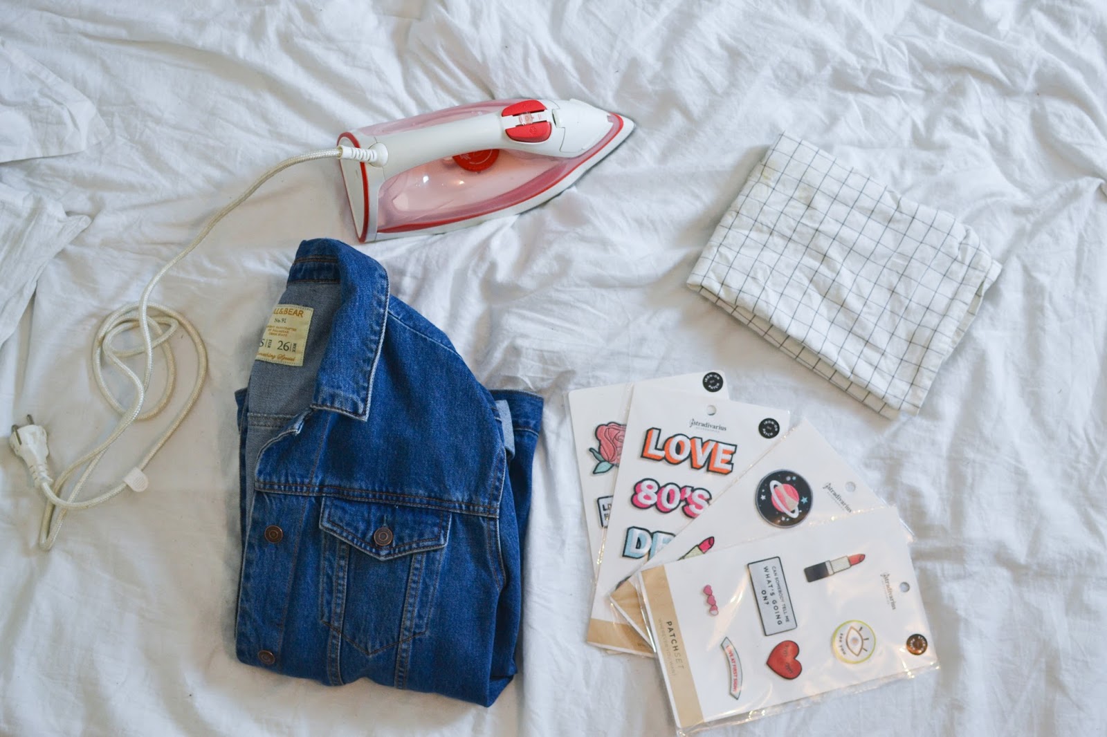 �??DIY �??Une veste en jean customis?�e | ALICIA MECHANI : Blog mode et lifestyle sur Paris