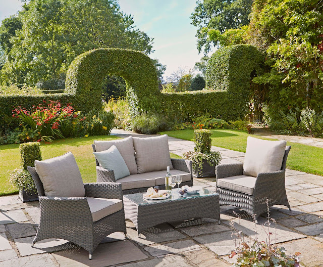 How to Create a Garden Perfect for Outdoor Entertaining