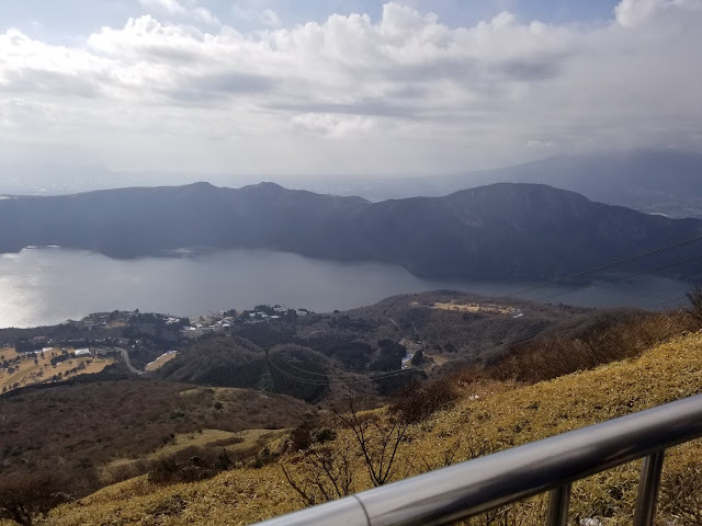 駒ヶ岳ロープウェイから見える芦ノ湖 駒ヶ岳ロープウェイから見える芦ノ湖