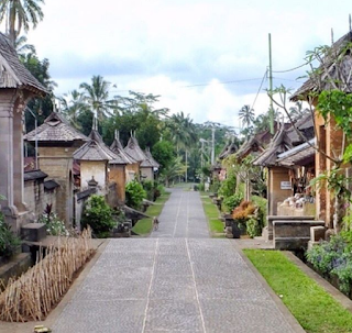 Mengunjungi Desa Penglipuran, Desa Wisata Di Bali Yang Penuh Pesona