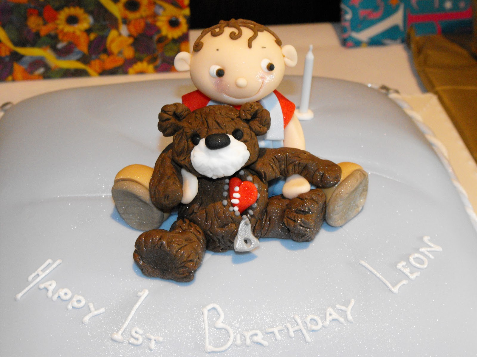 The Adventures of Little Leon and Noel Little Leon has a Beeg