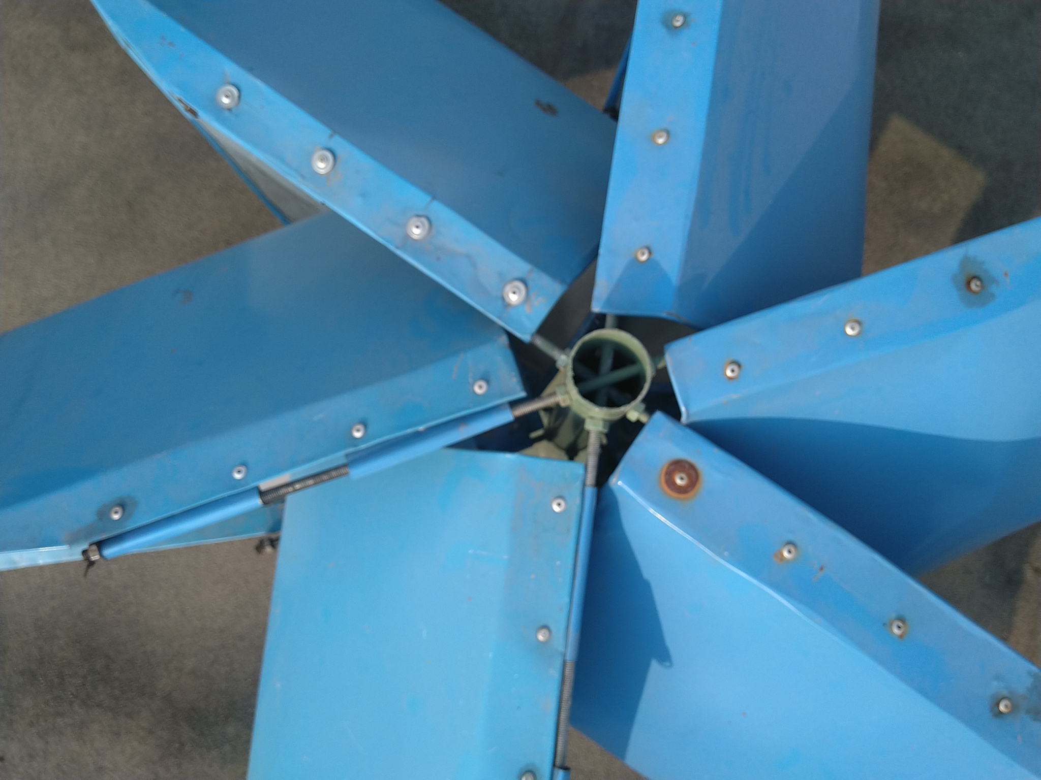 IT to Farming at Nachankulam: Simple Verticle Wind Pump for Marginal ...