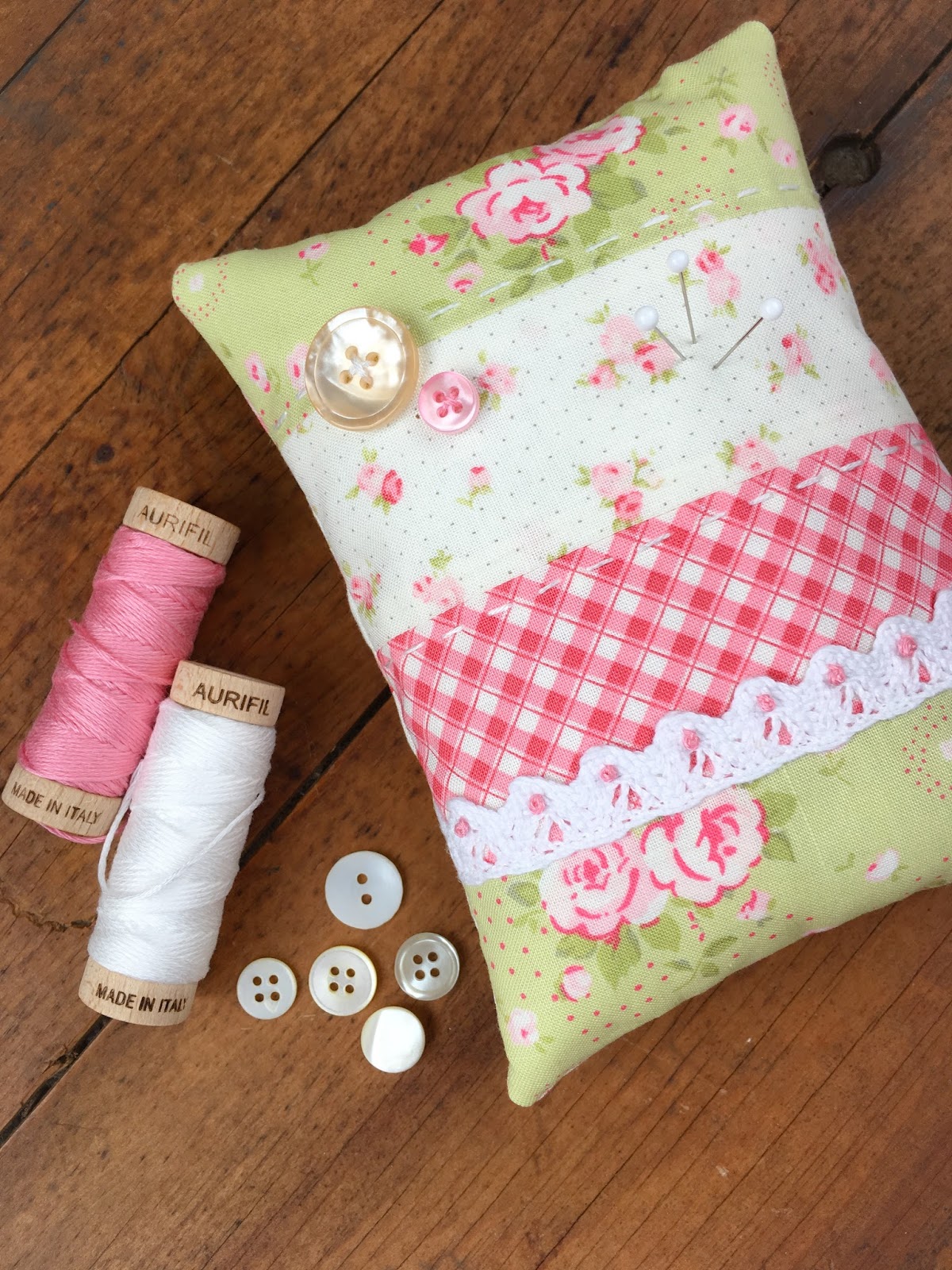 Carried Away Quilting: June Round the Corner blocks: Patchwork Quilt ...