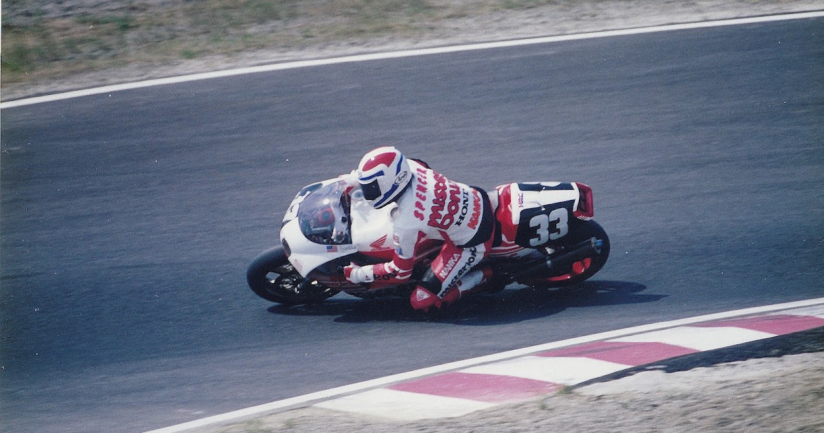鈴鹿8時間耐久レースループタイ 1980年参加記念品