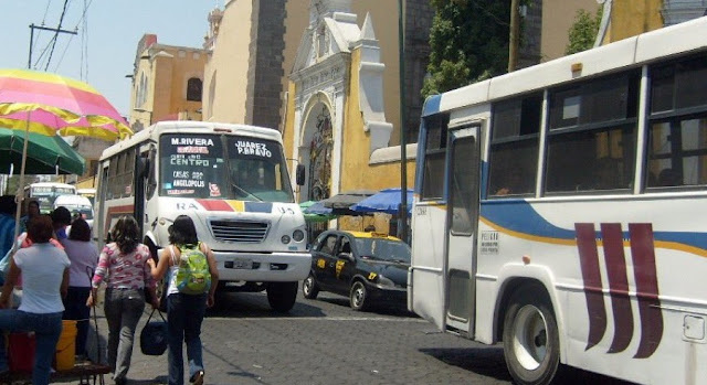 Alza de $2.50 pesos en tarifa del transporte público es “excesivo”, consideran poblanos
