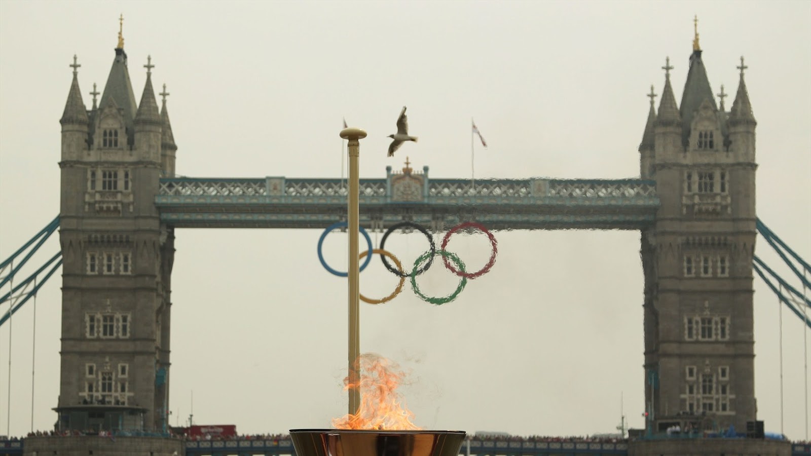 Gallery Olympics Live The Olympic torch arrives in London 17 photos