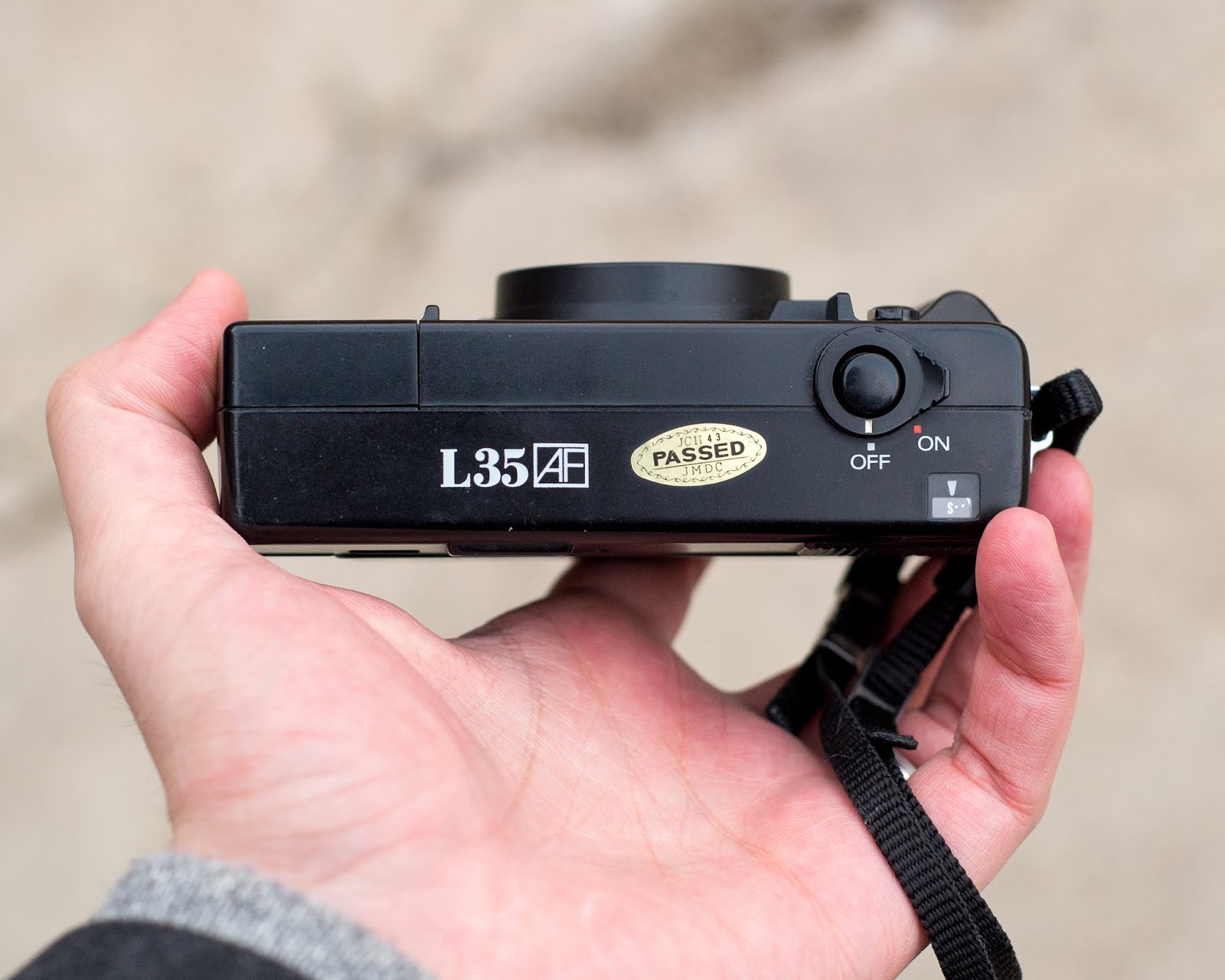 Spotlight Nikon L35AF