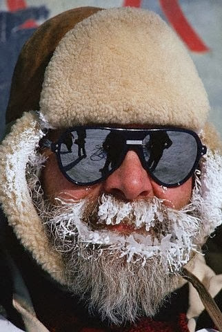 Τι δείχνει το μούσι σε έναν άντρα