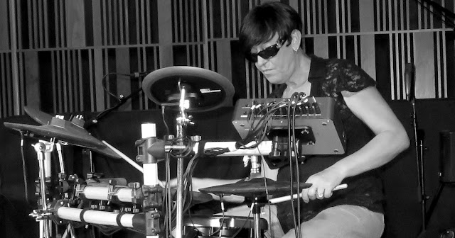 Billie Davies on her Yamaha DTX 700 Electronic drumset