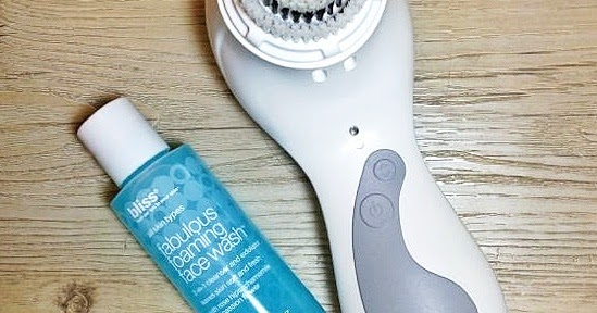 Life as a Bon Vivant: Clarisonic Plus - A Promising Two Weeks Affair