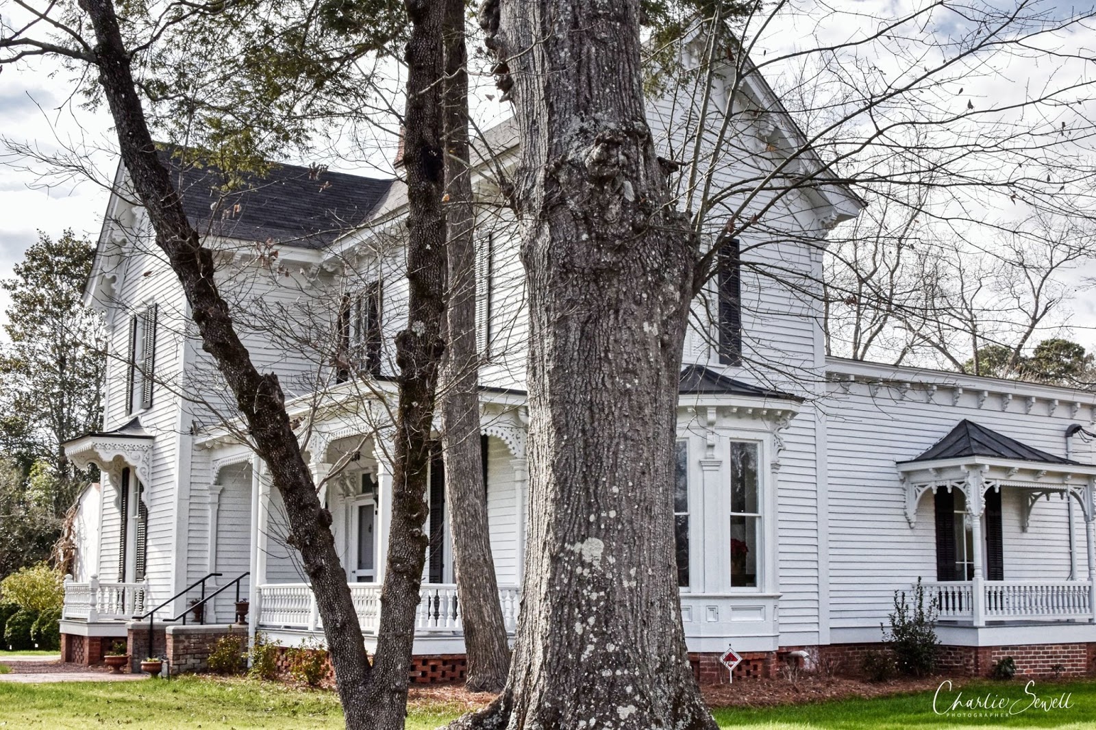 WellKept Lovely Home in County