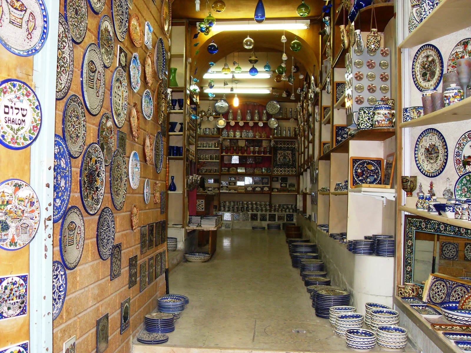 חנות בשוק בירושלים