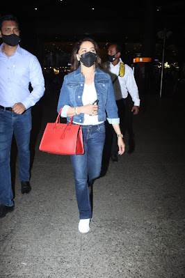 Madhuri Dixit Nene spotted at Airport in photos
