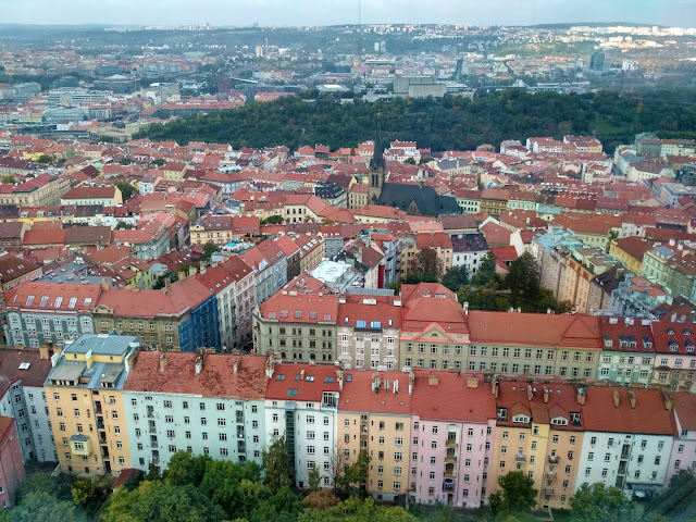 Прага з висоти 93 метри