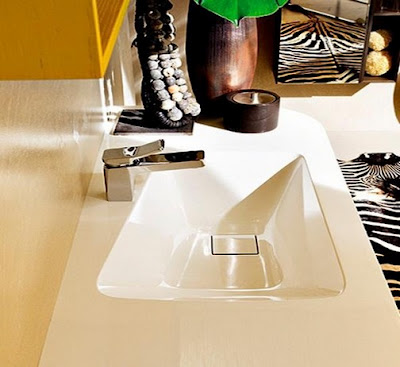 Decoración de interiores: Baños muy moderno en color amarillo