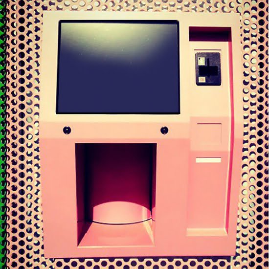 Great Pictures The World’s First Cupcake ATM