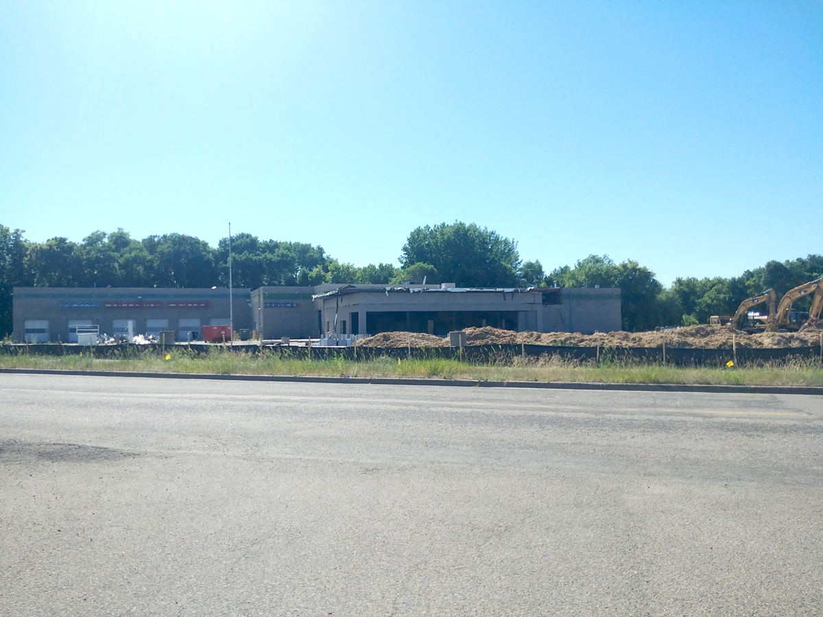 Saxon Motors 2 The Wrath of Flar! Elk River, MN