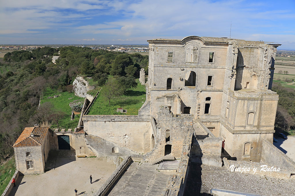 Vistas de la torre del homenaje Abadía de Montmajour, Arles