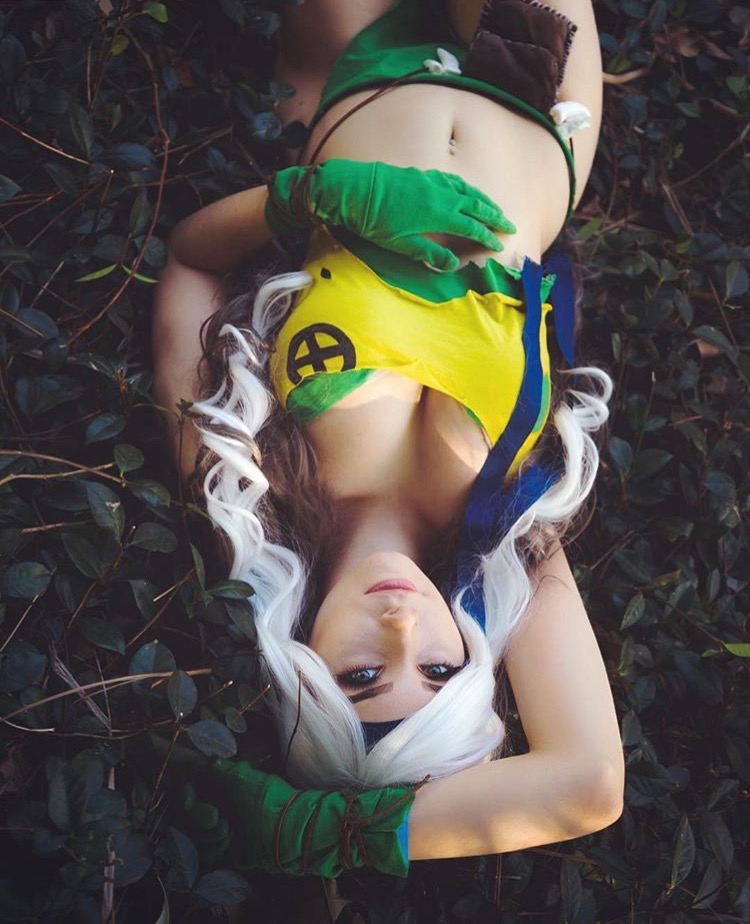 마블 코스프레녀 - 디쁠