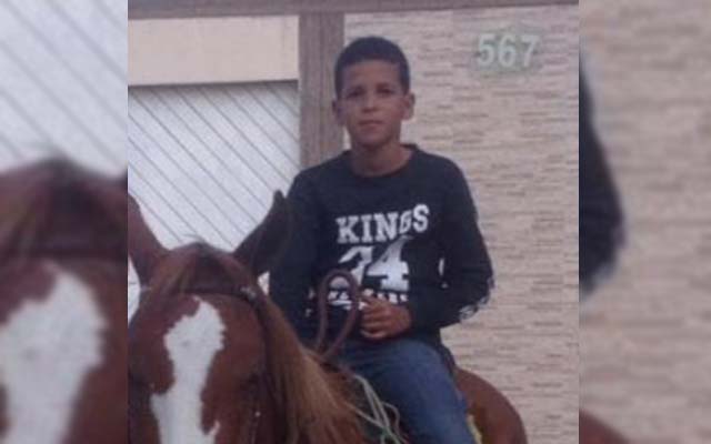Garoto de 12 anos morre após cair de cavalo em Quixabeira