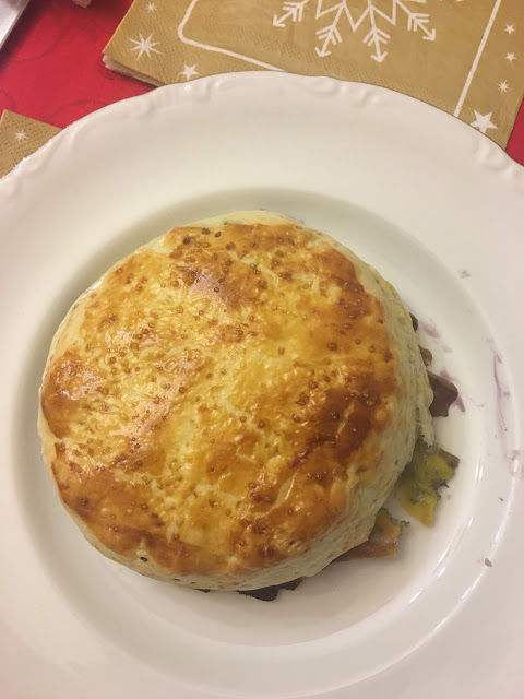 Hojaldre De Queso Camembert Con Mermelada De Arándanos