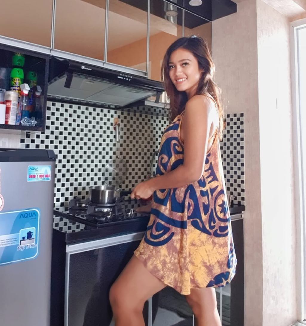 Foto Jess Amalia Selebgram Seksi Montok Jak Angel Jakarta