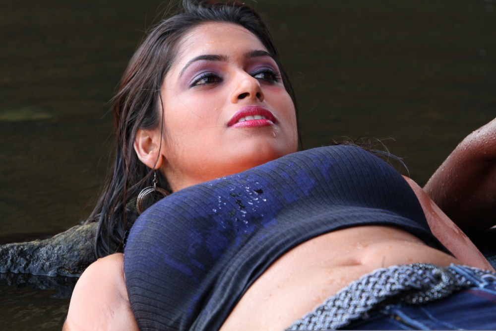 Sundarya Sex Videos - Soundarya real hot nude photos - Nude gallery