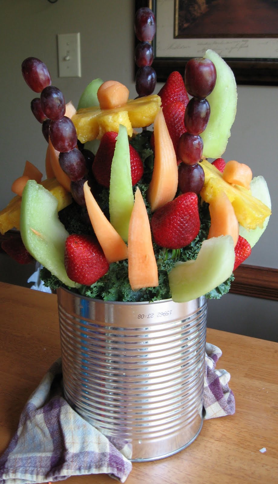 The Beautiful Thrifty Life DIY Edible Arrangement