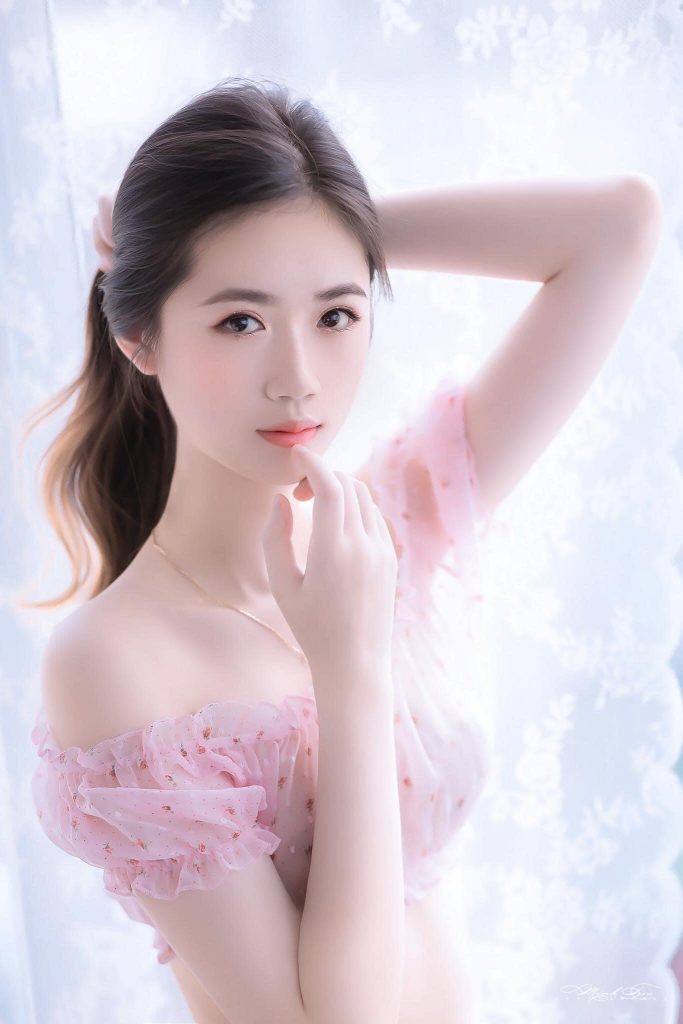 Hot teen Hà Thành: Xinh đẹp, ‘bỏ túi’ loạt thành tích ‘khủng’ trong các cuộc thi về sắc đẹp khi vừa bước sang tuổi 20