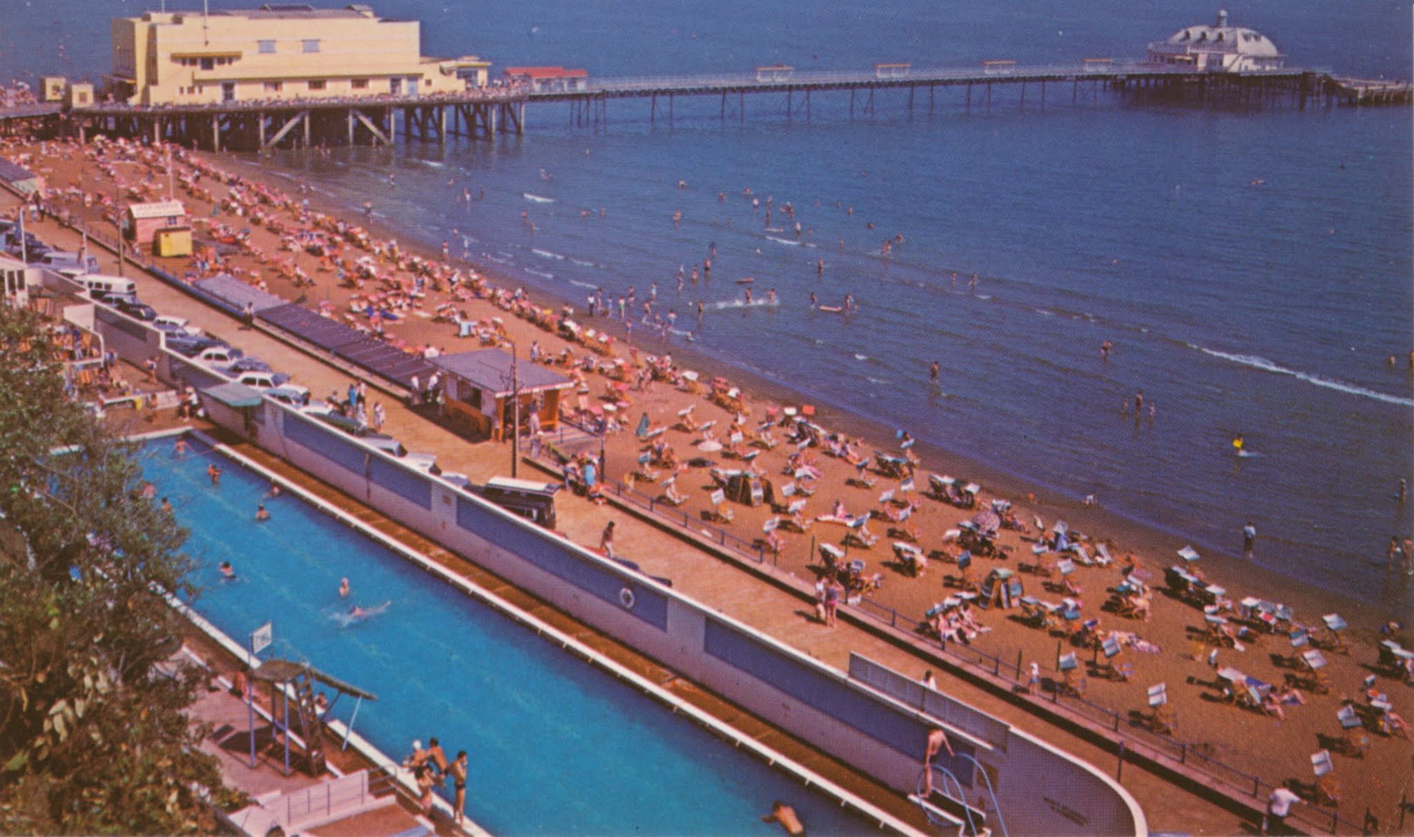 UK Dolphinaria Archive: Sandown Dolphinarium - Isle Of Wight