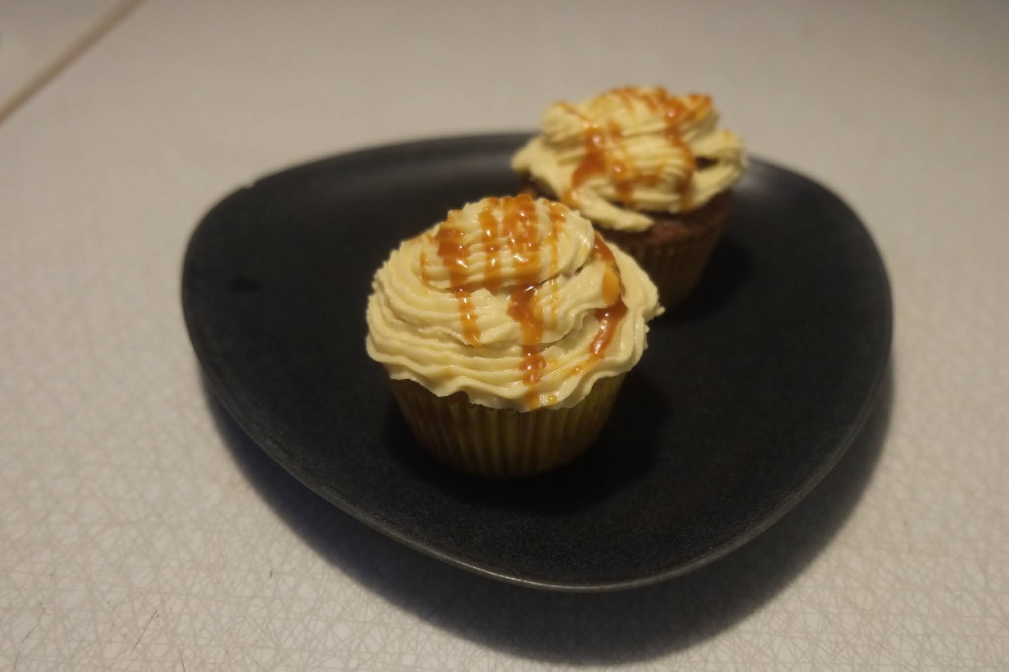 Det går som tåget: Cupcakes med kokos och saltad karamell