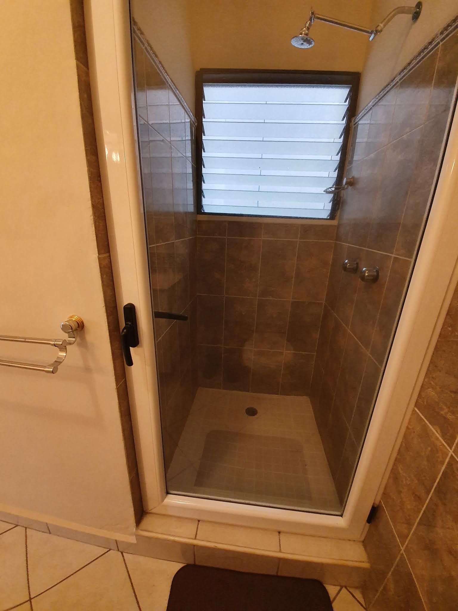 Apartments in Tegucigalpa (HONDURAS) APARTAMENTO AMUEBLADO 6 2