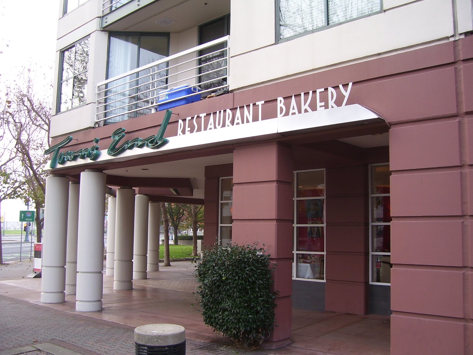 Breakfast at Epiphany's Town's End restaurant & bakery