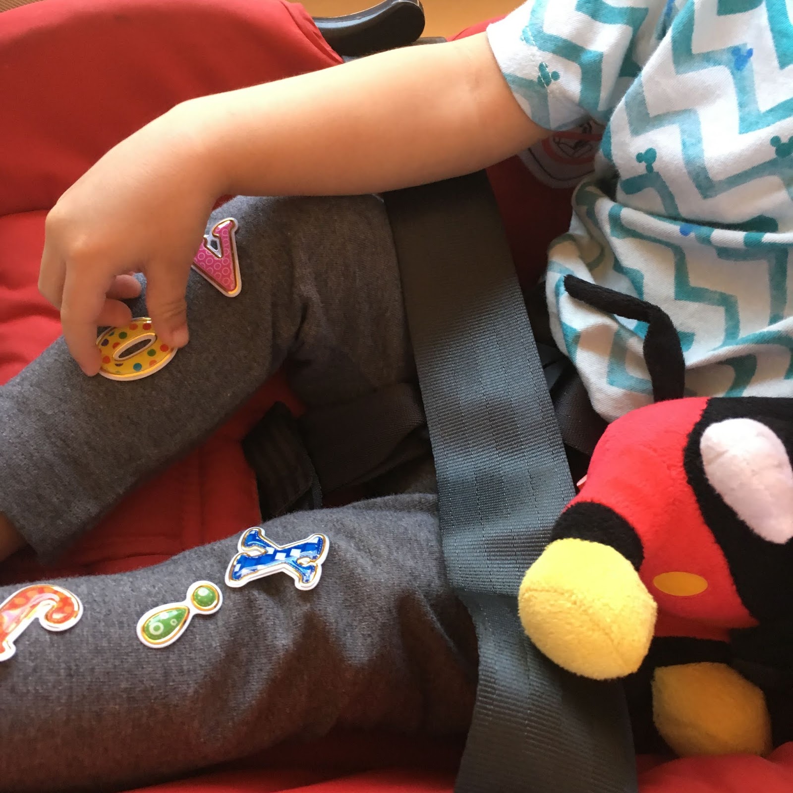 5 Things You Need for a Plane/Road Trip With Your Toddler Starter Mama