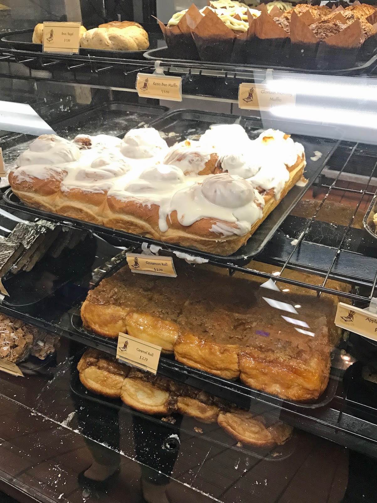 [Minnesota Clearwater] Nelson Bros Ginormous Caramel Rolls and