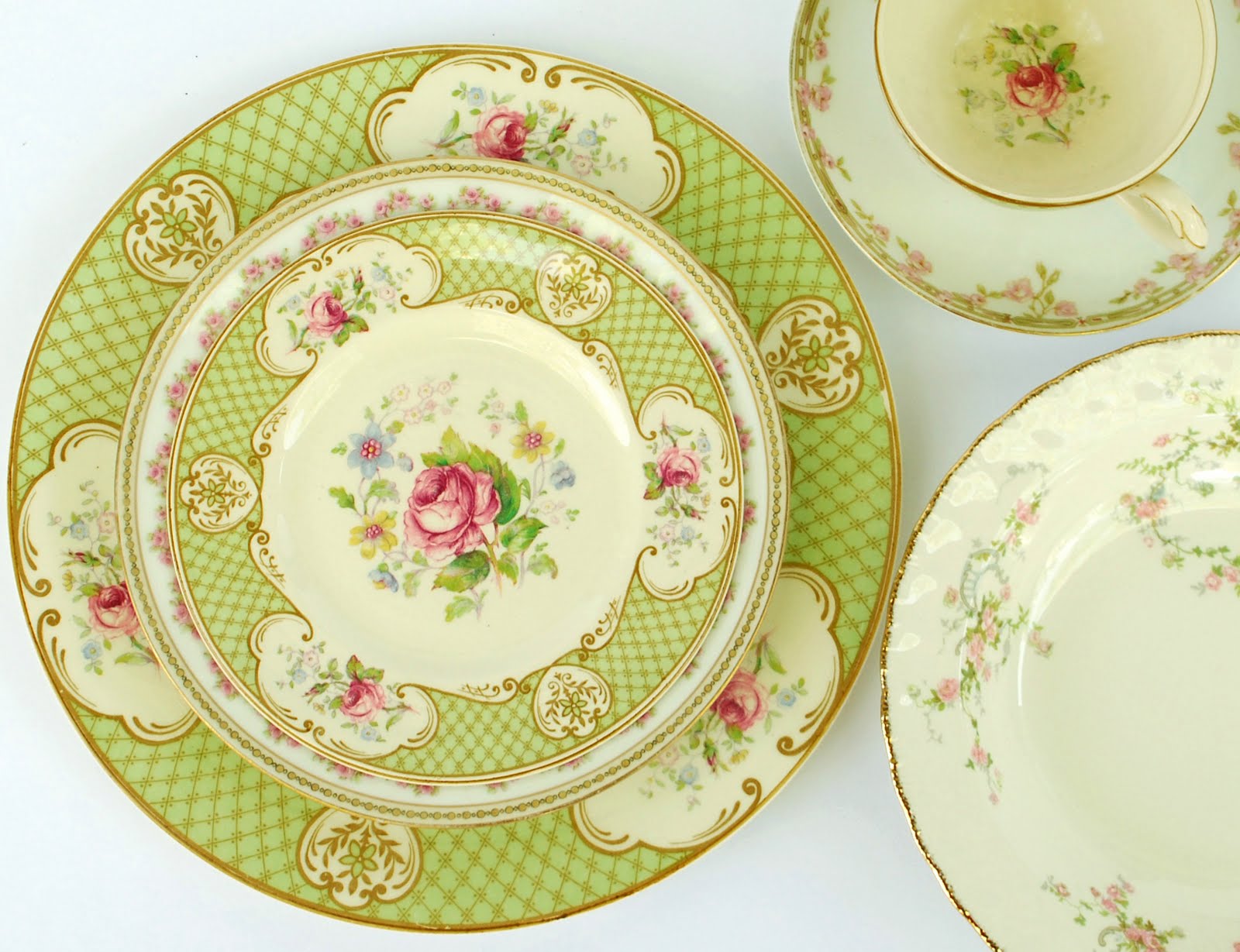 Винтажная посуда. Тарелки Версаль. Китайский фарфор Версаль. Посуда под винтажный фарфор. Collection plate