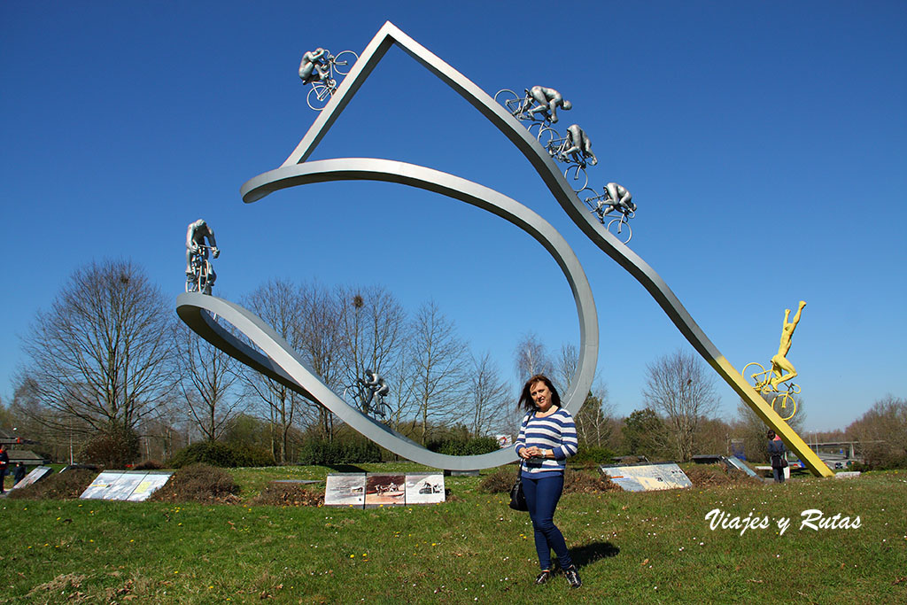 Área de Servicio “Les Pyrénées”, Pau