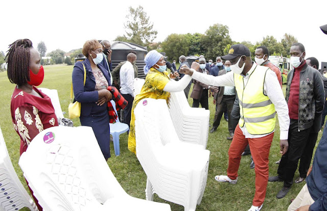 Deputy President William Ruto continues to empower his hustler nation, photos