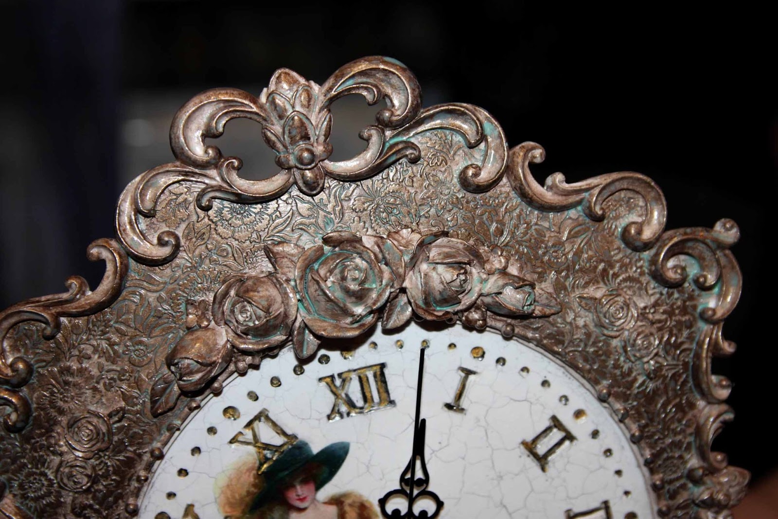 часы с окошками. часы отчет. аналоговые часы. сроки картинка. часы отчет.