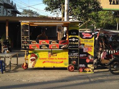 Contoh Branding Banner, Spanduk Kebab Turki - Percetakan Murah Tanjungbalai