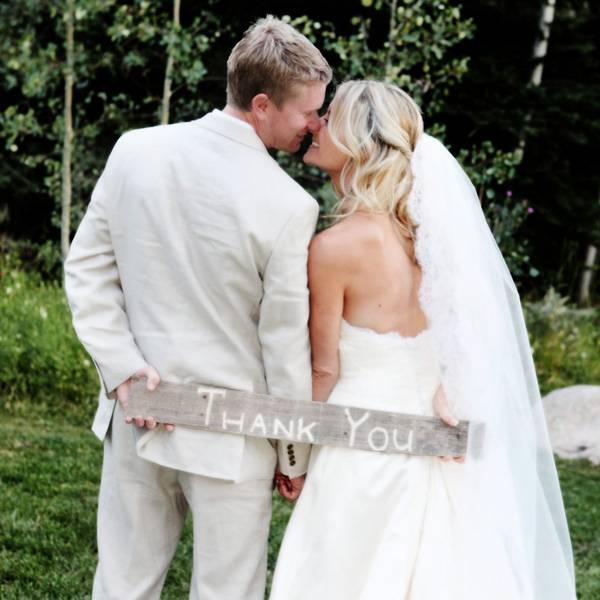 Writing Wedding Thank You Notes After Opening Your Wedding Gifts