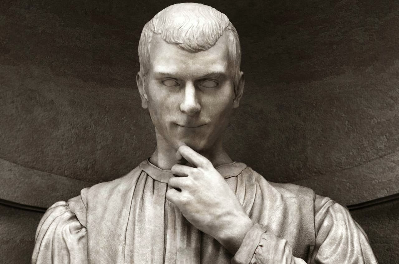 Estatua de Maquiavelo