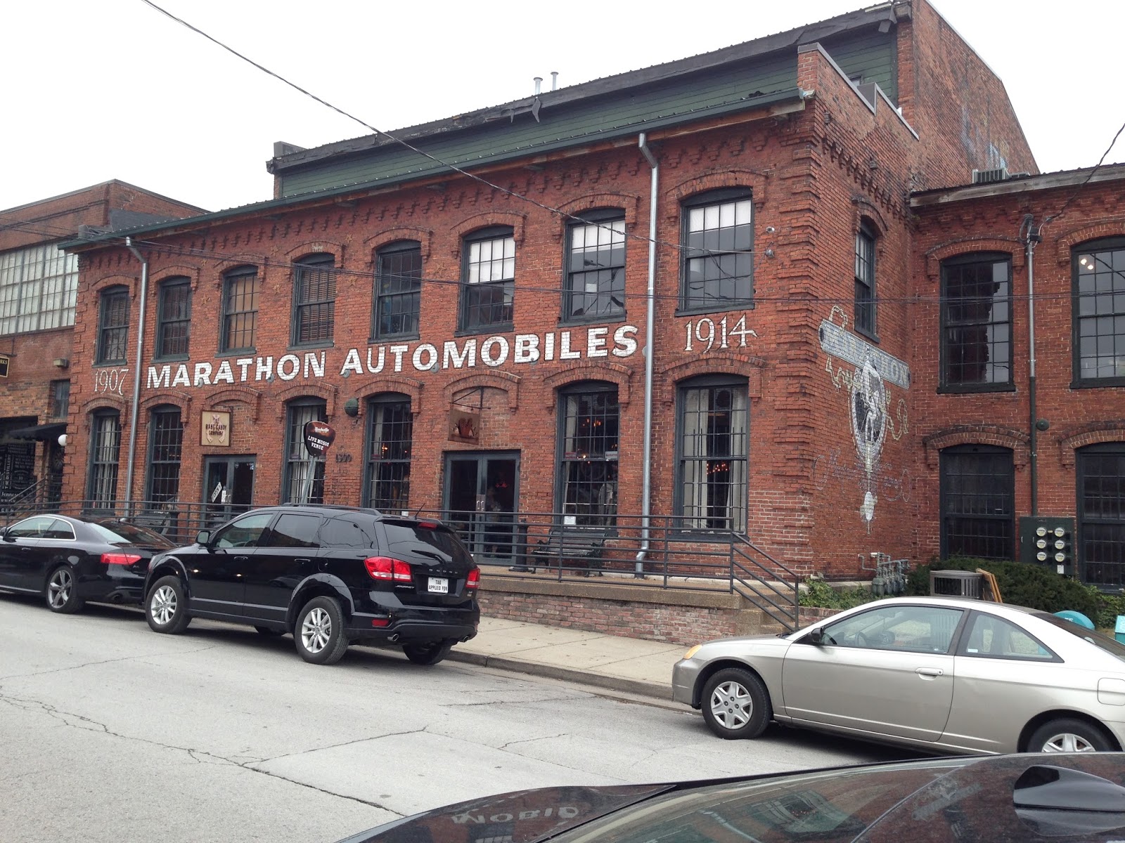 Lite Packer Visiting American Pickers Store in Nashville, Winter 2016