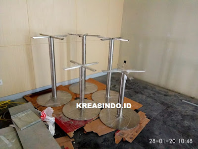 Kaki Meja Stainless Bundar pesanan Bpk Robbie yang Ketiga untuk Graha Telkomsigma 2 Serpong Tangerang Kaki Meja Stainless Bundar pesanan Bpk Robbie yang Ketiga untuk Graha Telkomsigma 2 Serpong Tangerang