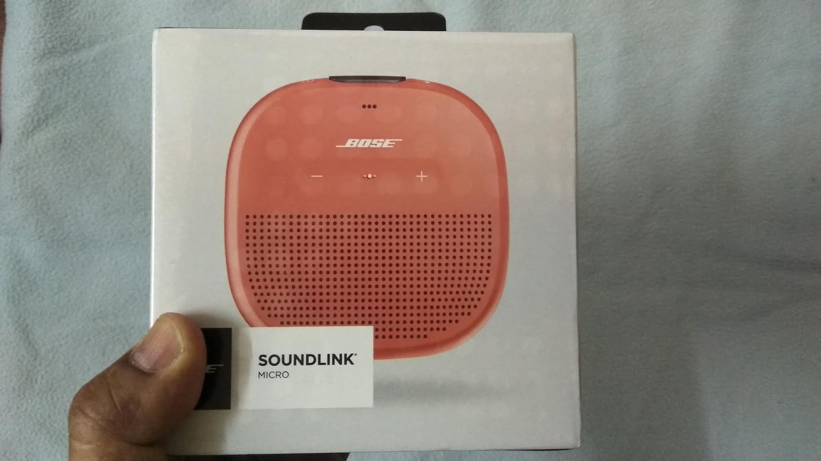  Unboxing the Bose SoundLink Micro Bluetooth speaker