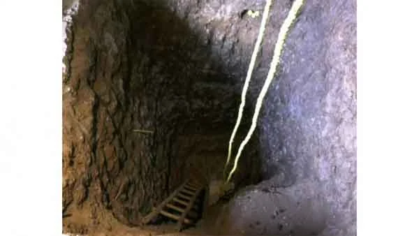 News, National, India, Bangalore, Police, Family, Treasure, Couple on treasure hunt digs 20-feet-deep pit at home in Chamarajanagar, finds nothing
