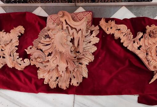Las primeras piezas talladas del nuevo paso del Nazareno de Santa María de Cádiz