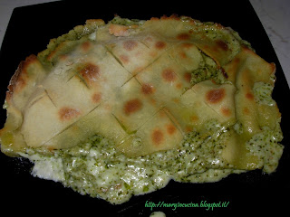 focaccia al formaggio e pesto