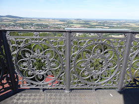 Naturwunder Der Gusseiserne Turm Auf Dem Lobauer Berg